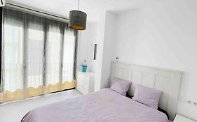 Stylish 2 Bedroom Apartment Next To Lamerced Plaza